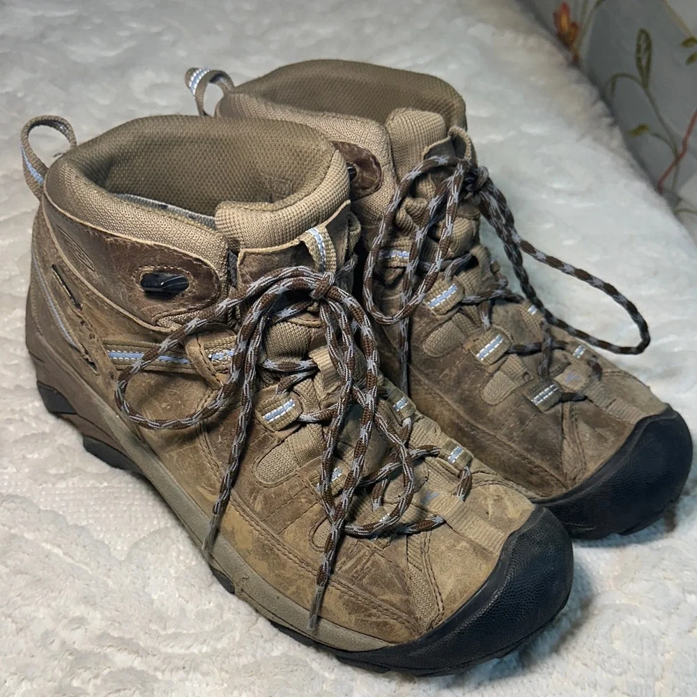 Keen Targhee ll Brown weatherproof Work/Hiking/snow boots